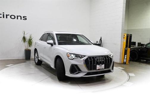 2025 Audi Q3 45 S line Premium