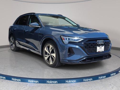 Plasma Blue Metallic 2024 Audi Q8 e-tron Premium