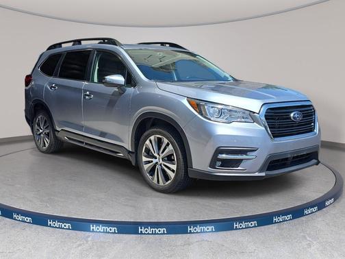 Ice Silver Metallic 2022 Subaru Ascent Touring 7-Passenger