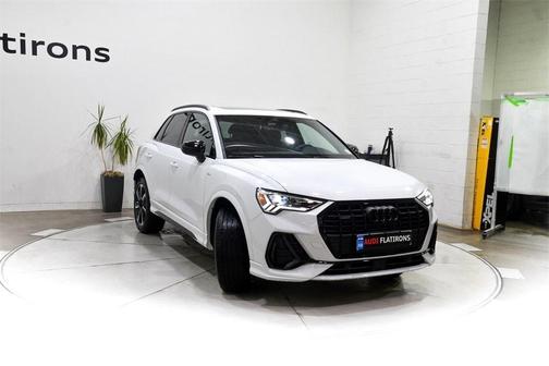 2025 Audi Q3 45 S line Premium