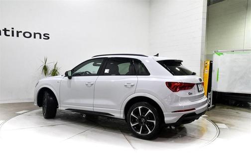 2025 Audi Q3 45 S line Premium