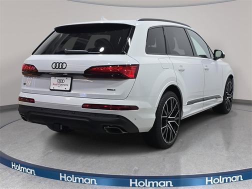 2025 Audi Q7 55 Premium Plus