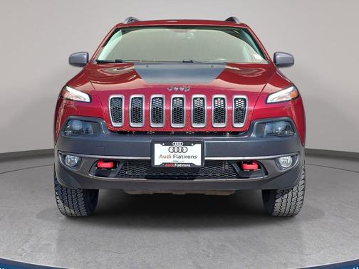 Deep Cherry Red Crystal Pearlcoat 2017 Jeep Cherokee Trailhawk