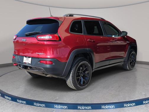 Deep Cherry Red Crystal Pearlcoat 2017 Jeep Cherokee Trailhawk