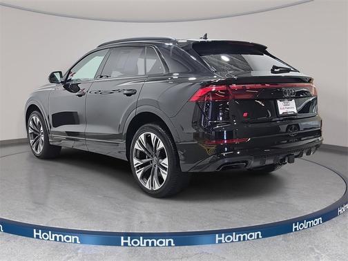 2025 Audi Q8 55 Premium