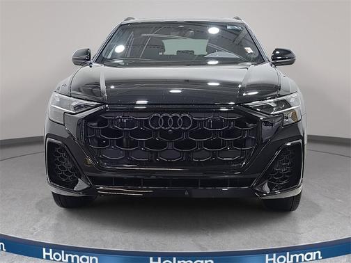 2025 Audi Q8 55 Premium