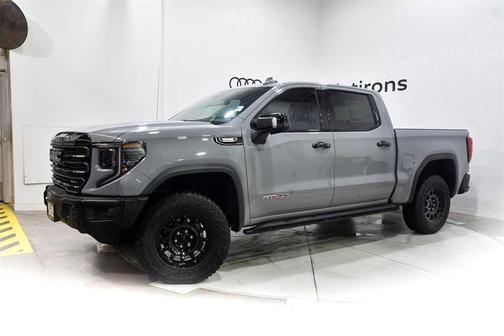 2025 GMC Sierra 1500 AT4X
