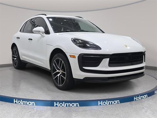 2022 Porsche Macan Base