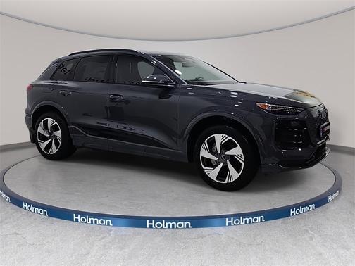 2025 Audi Q6 e-tron Premium