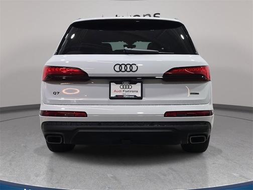 2025 Audi Q7 55 Premium Plus