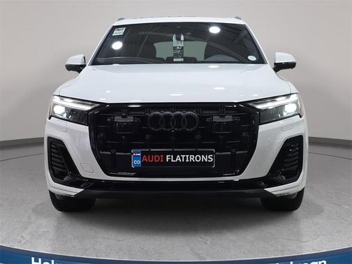 2025 Audi Q7 55 Premium Plus