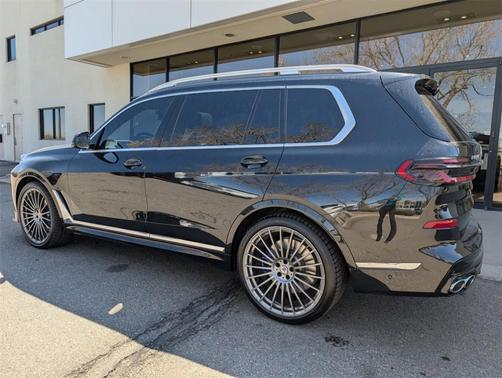 2024 BMW ALPINA XB7 Base