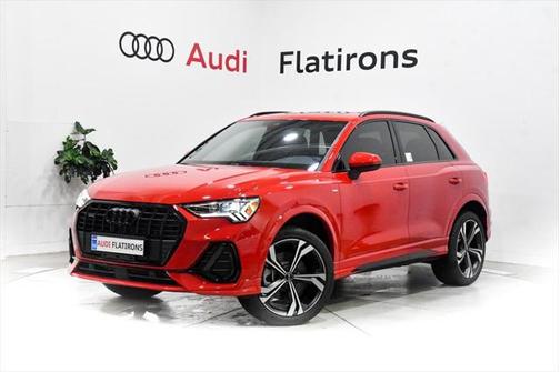2024 Audi Q3 Premium Plus 45 TFSI S line quattro Tiptronic