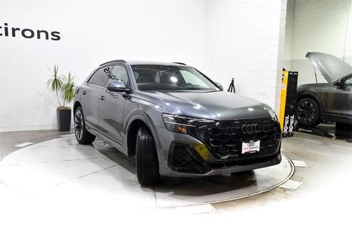 2025 Audi Q8 55 Premium