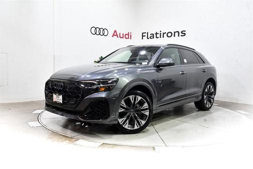 2025 Audi Q8 55 Premium