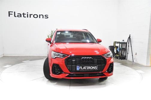 2024 Audi Q3 45 S line Premium
