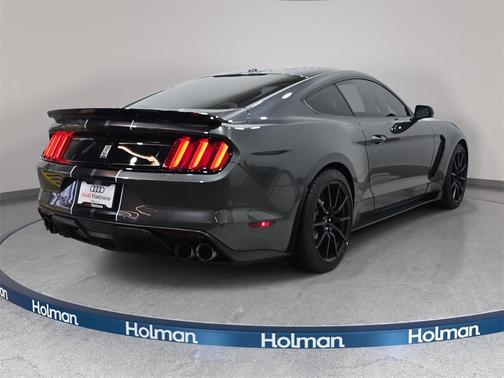 2018 Ford Shelby GT350 Base