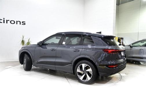 2025 Audi Q6 e-tron Premium