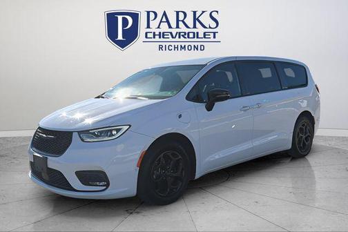 2024 Chrysler Pacifica Hybrid S Appearance Pkg