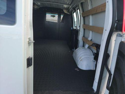 2024 GMC Savana 2500 Work Van