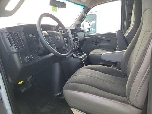 2024 GMC Savana 2500 Work Van