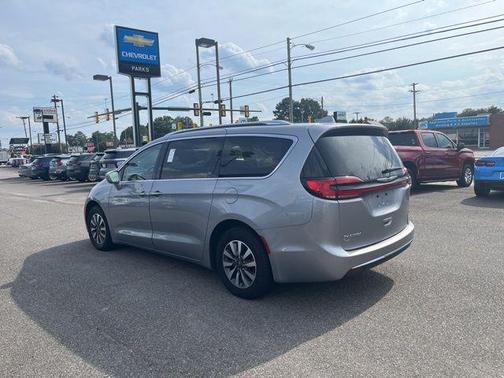 2021 Chrysler Pacifica Touring L
