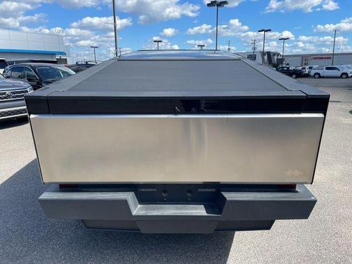 2024 Tesla Cybertruck Cyberbeast