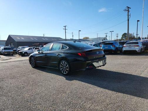 2023 Hyundai SONATA Limited