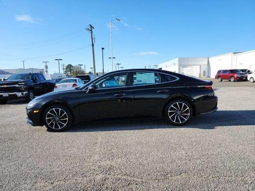 2023 Hyundai SONATA Limited