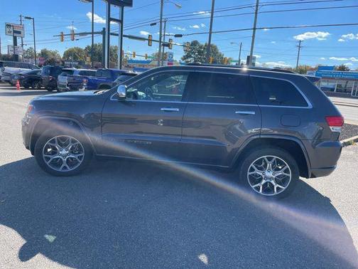 2021 Jeep Grand Cherokee Overland
