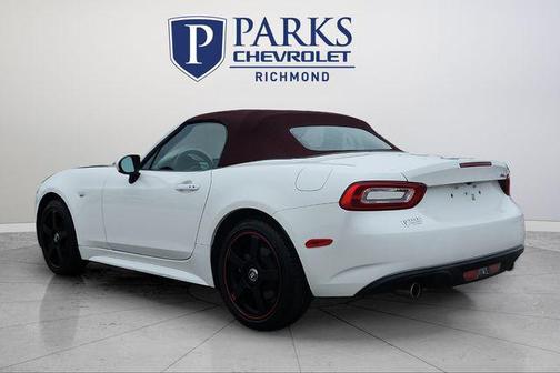 2019 FIAT 124 Spider Base