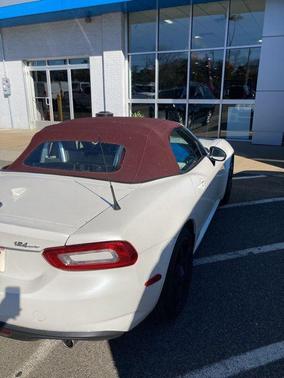2019 FIAT 124 Spider Base