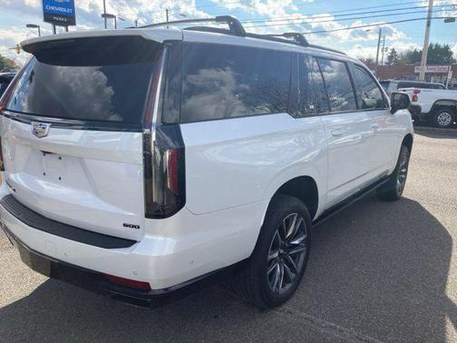 2023 Cadillac Escalade ESV Sport