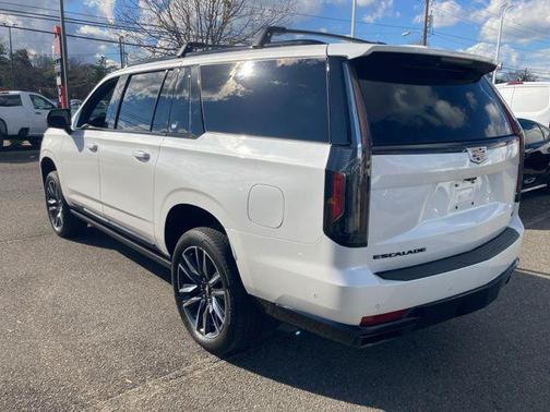 2023 Cadillac Escalade ESV Sport