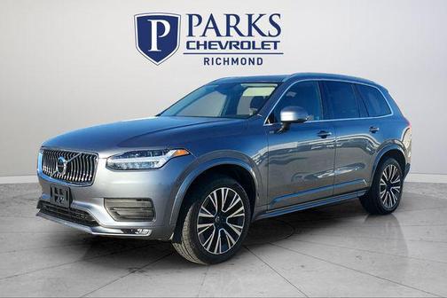2020 Volvo XC90 T6 Momentum