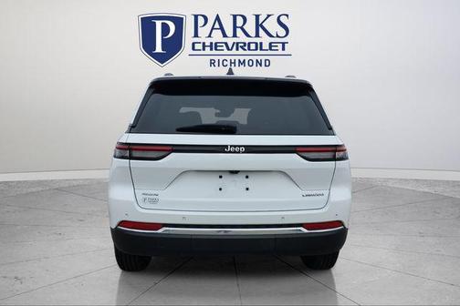 2022 Jeep Grand Cherokee Laredo