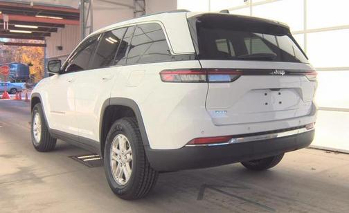 2022 Jeep Grand Cherokee Laredo