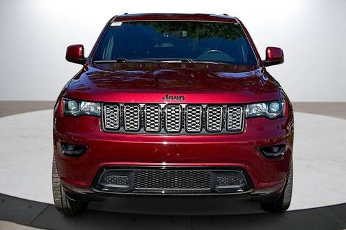 2022 Jeep Grand Cherokee Laredo