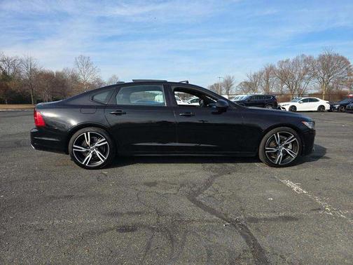 2020 Volvo S90 T6 R-Design