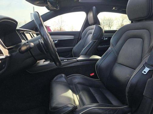 2020 Volvo S90 T6 R-Design