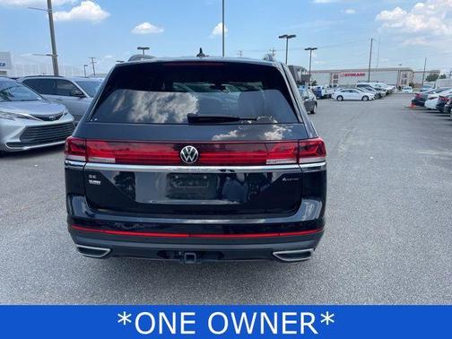 2024 Volkswagen Atlas 2.0T SE w/Technology 4MOTION