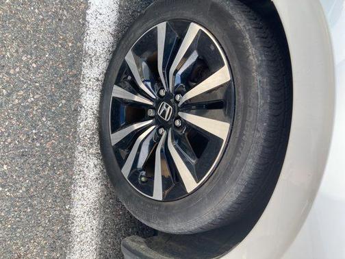 2022 Honda Civic EX-L