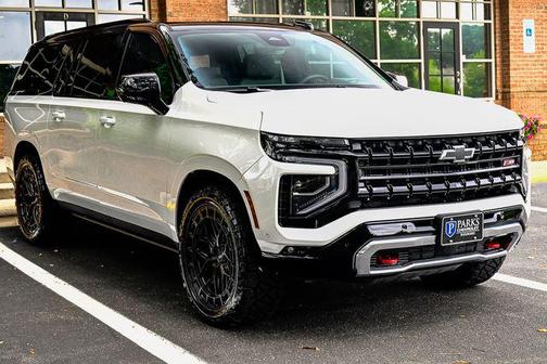 2025 Chevrolet Suburban 4WD Z71