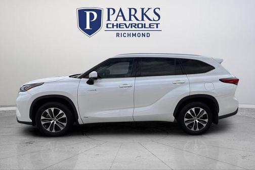 2020 Toyota Highlander Hybrid XLE