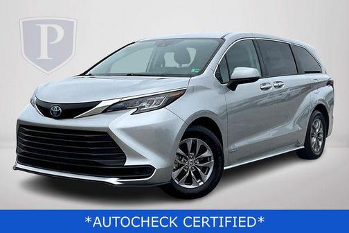 2021 Toyota Sienna LE