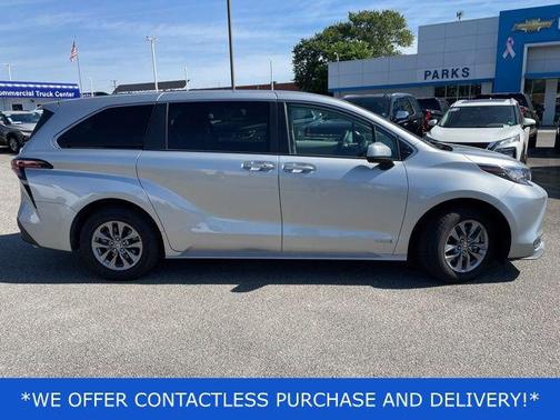 2021 Toyota Sienna LE