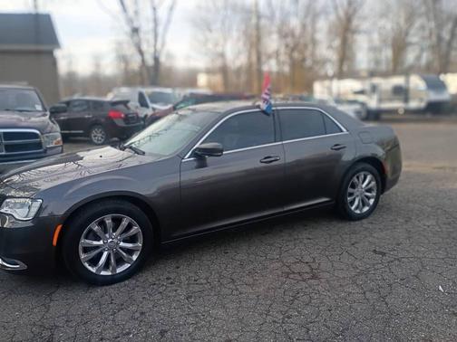 2015 Chrysler 300 Limited
