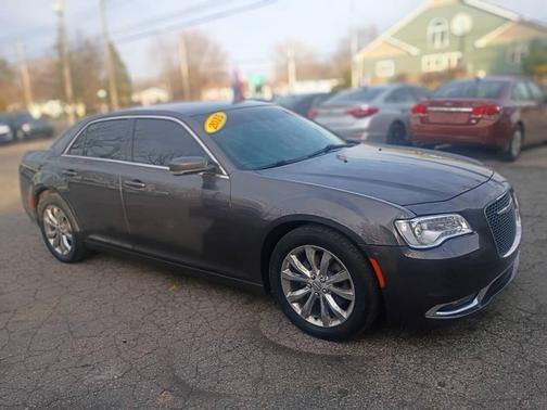2015 Chrysler 300 Limited
