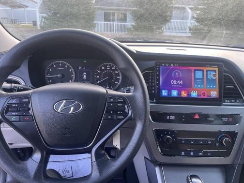 Silver 2017 Hyundai SONATA SE