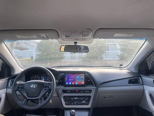 Silver 2017 Hyundai SONATA SE